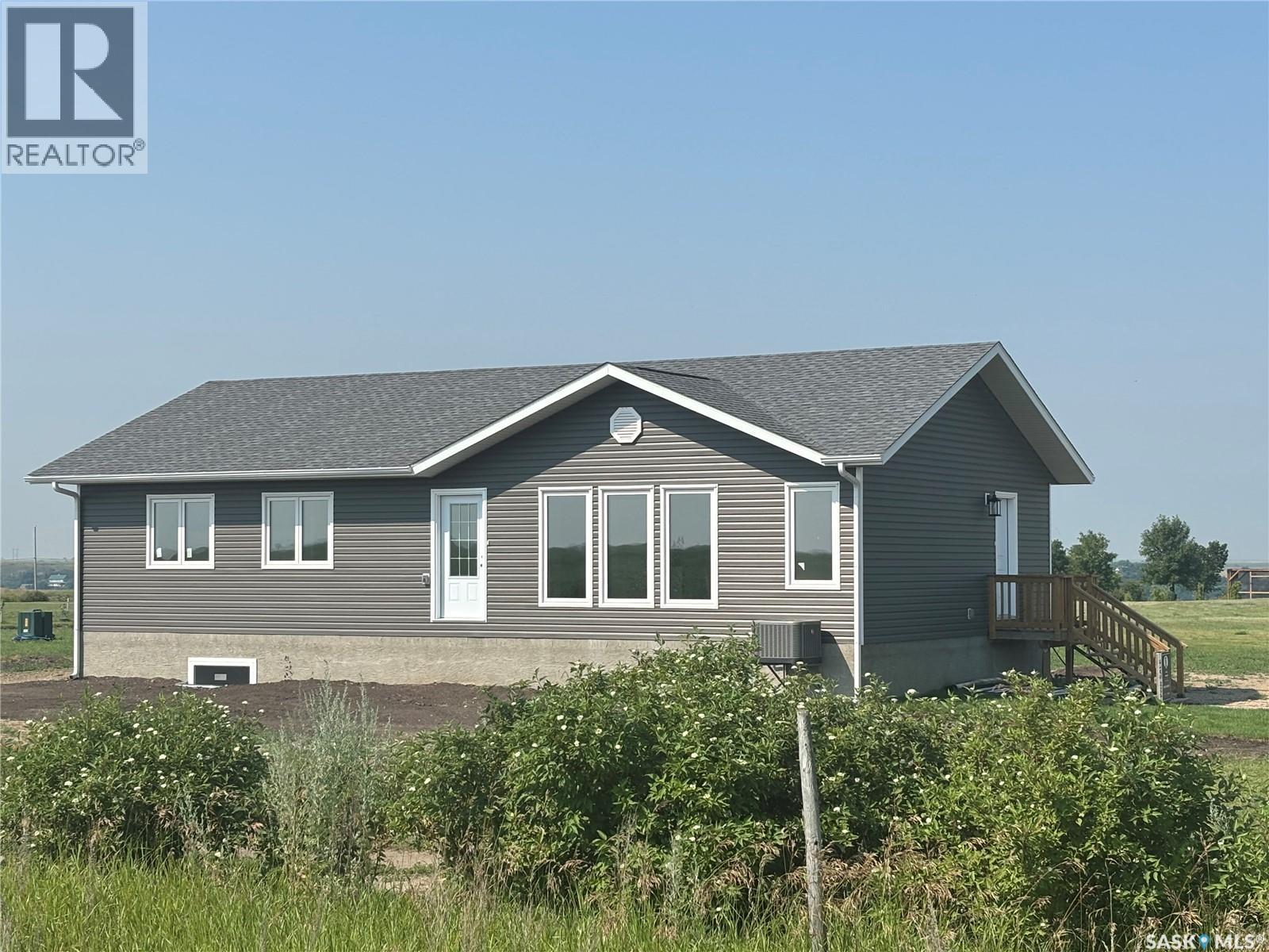 10 Jesse BAY Property Photo 1