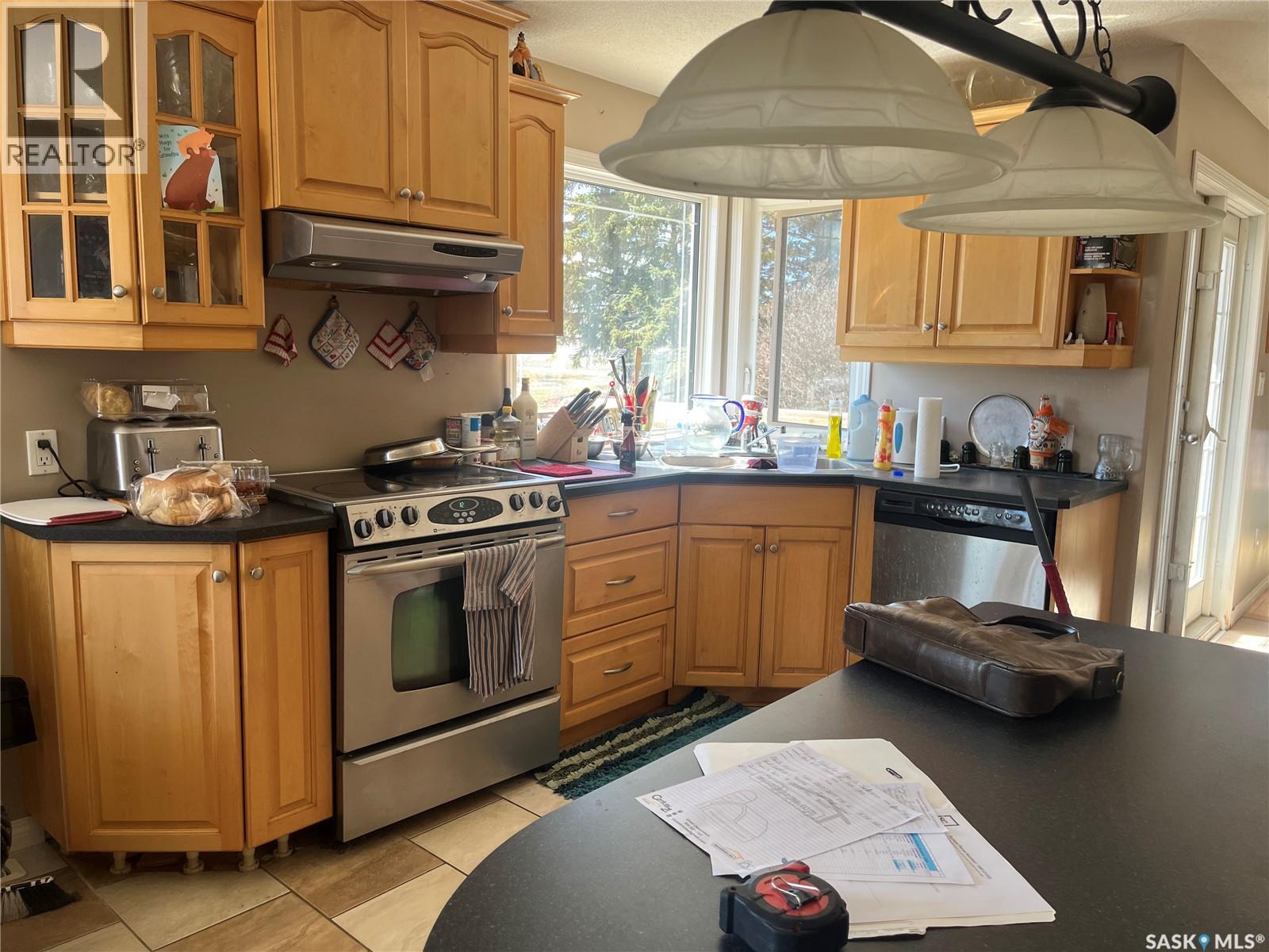 Hoodoo Acreage Property Photo 8