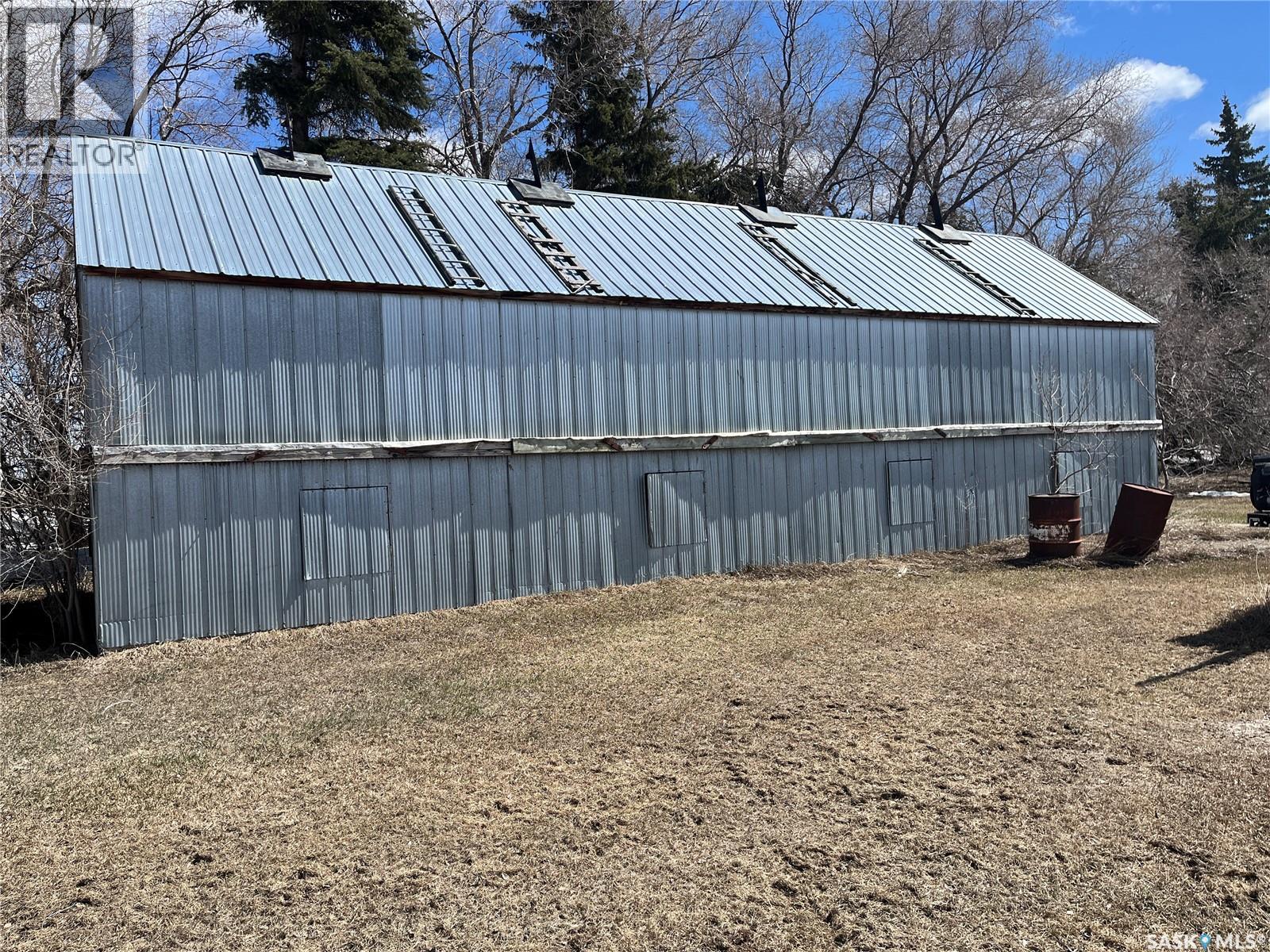 Hoodoo Acreage Property Photo 61