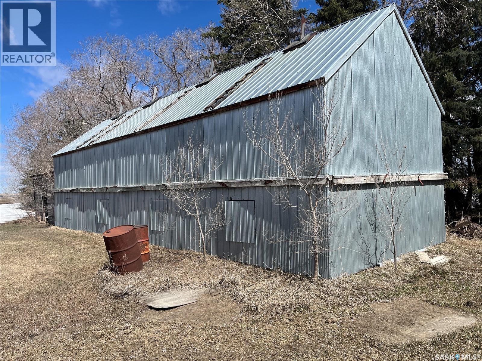 Hoodoo Acreage Property Photo 62