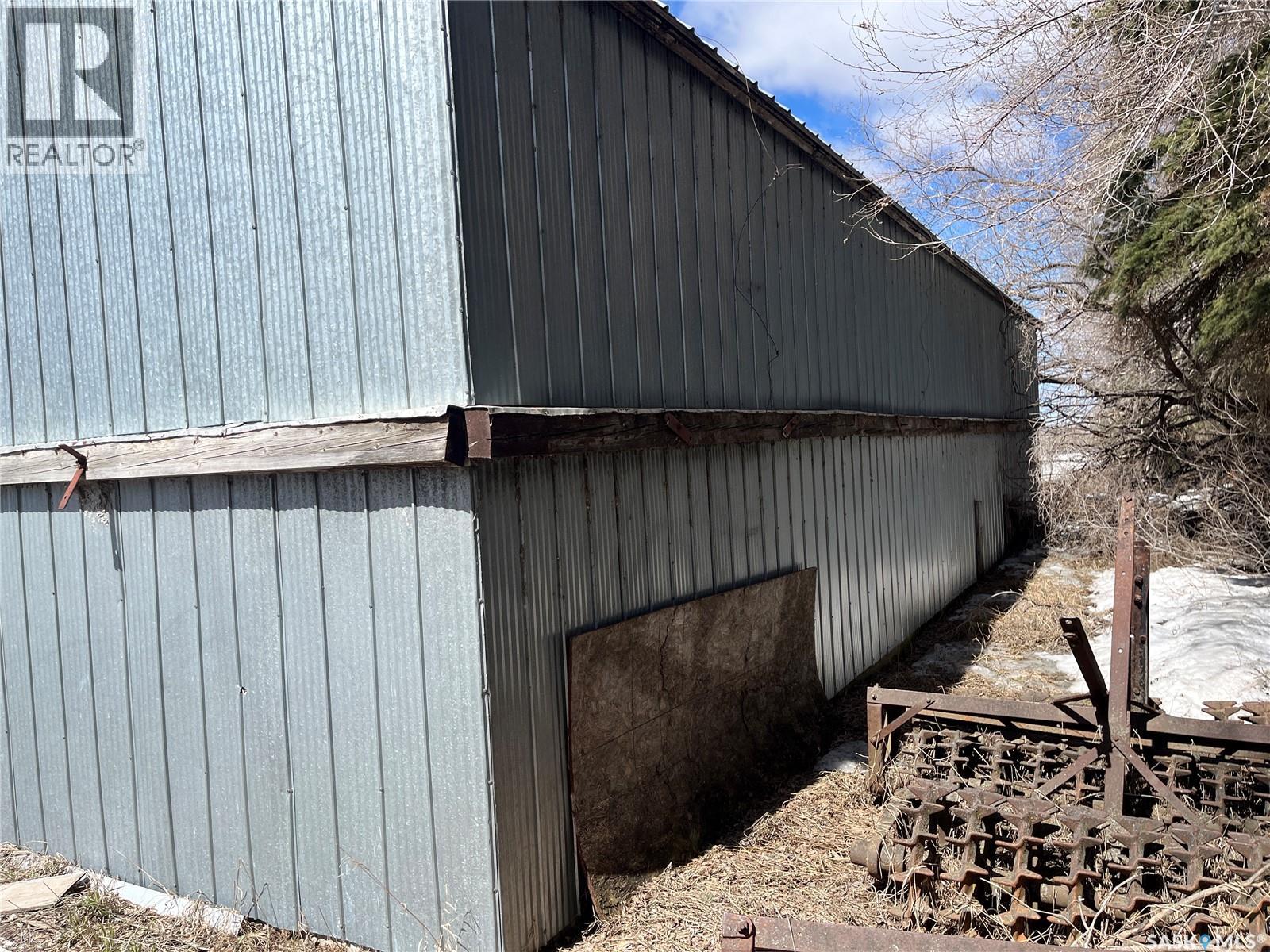 Hoodoo Acreage Property Photo 64