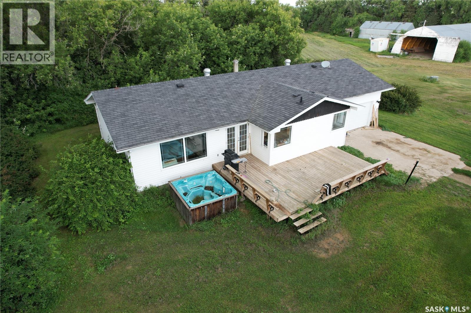 Hoodoo Acreage Property Photo 69