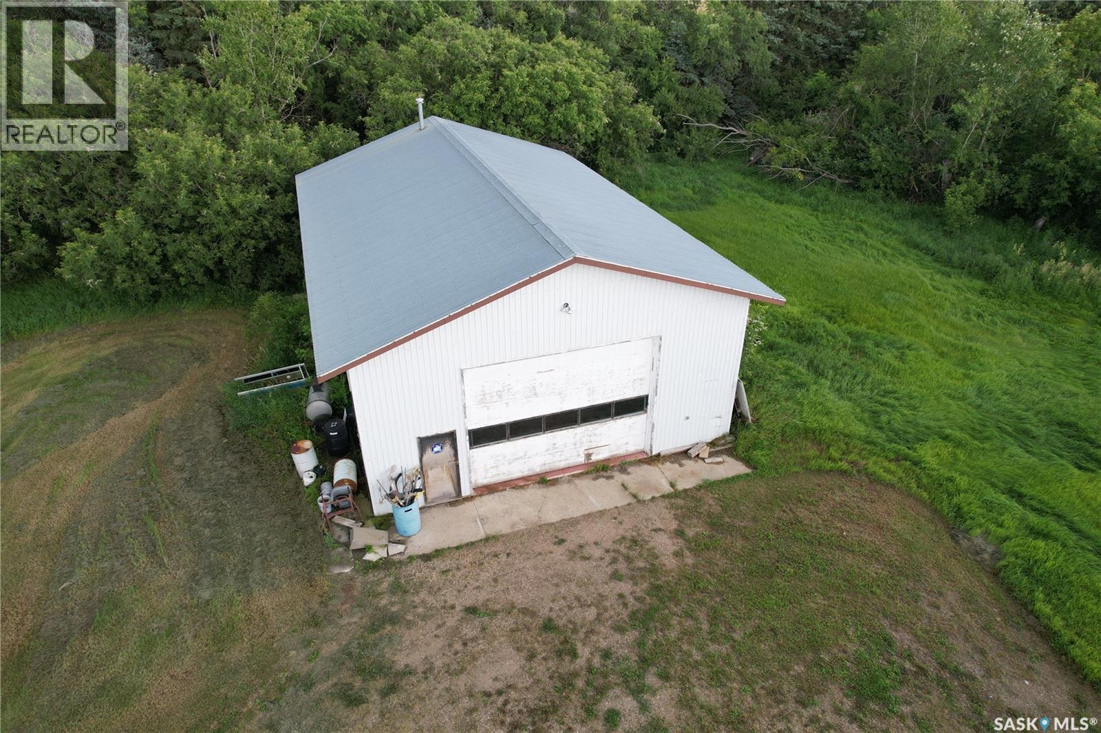 Hoodoo Acreage Property Photo 74