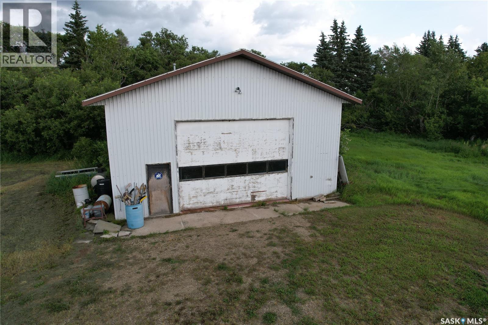 Hoodoo Acreage Property Photo 75