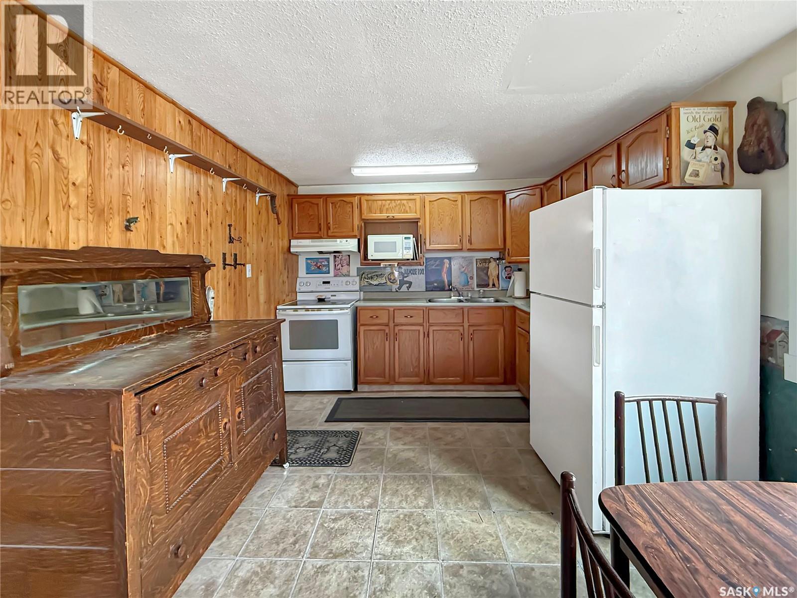 903 Balsam Street Property Photo 4