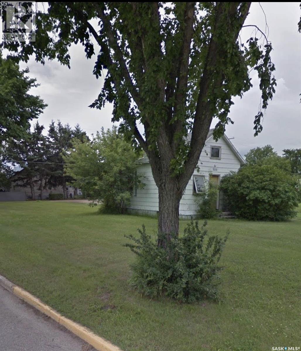 335 Highway Avenue E Property Photo 1