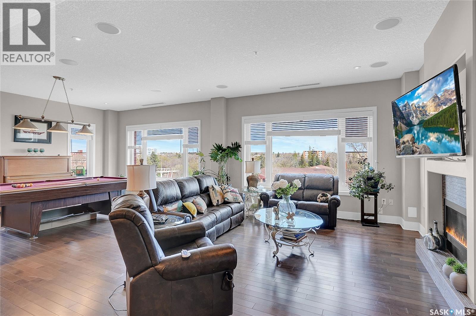 507 205 Fairford Street E Property Photo 1