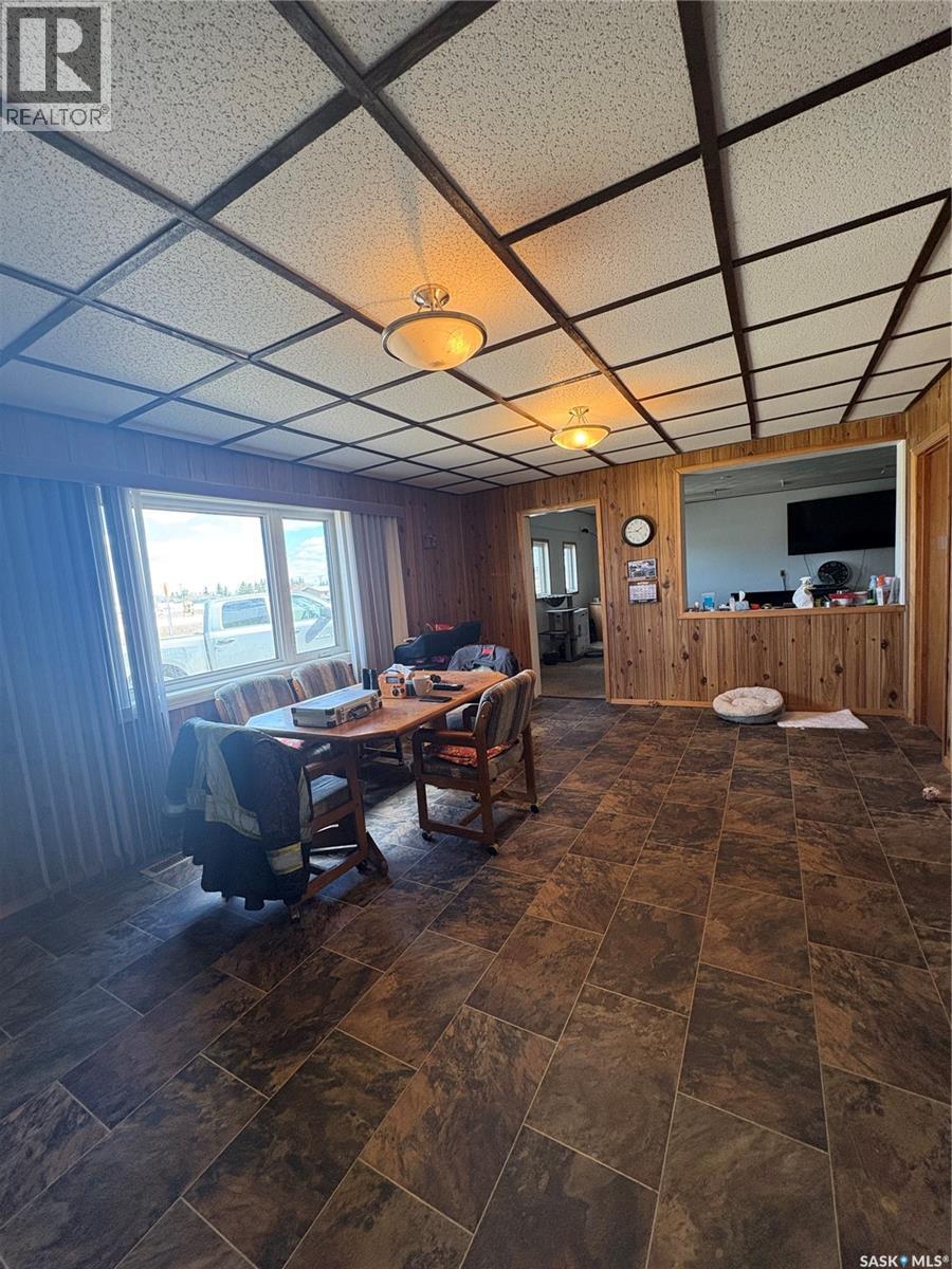 404 Yellowhead Highway Property Photo 5