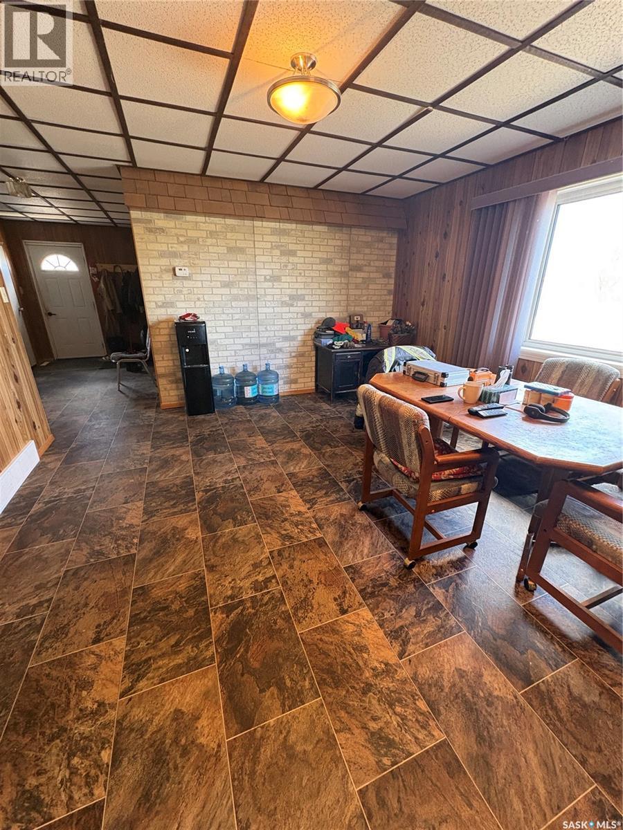 404 Yellowhead Highway Property Photo 6