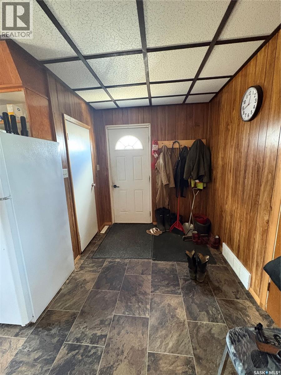 404 Yellowhead Highway Property Photo 8