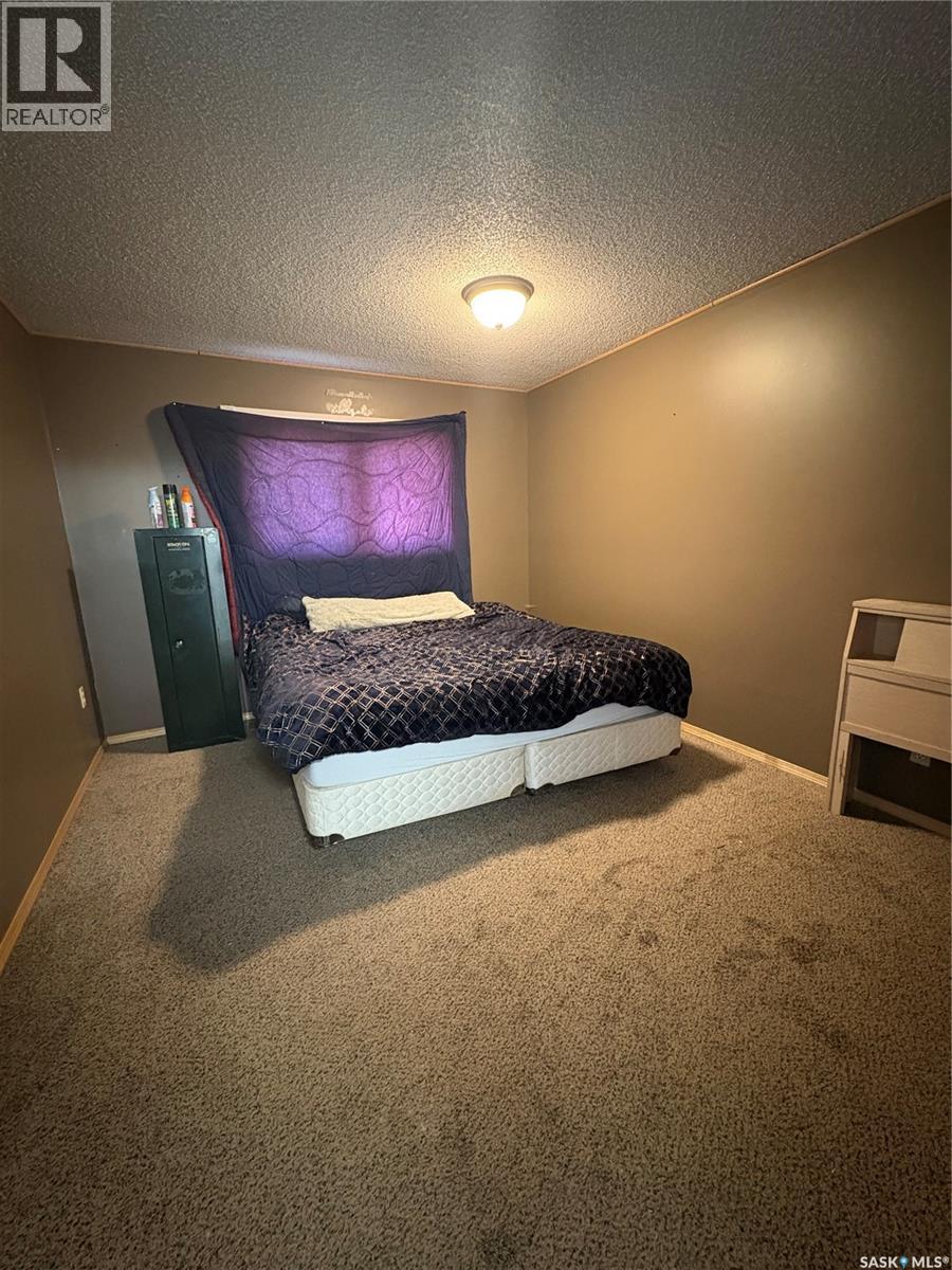 404 Yellowhead Highway Property Photo 11