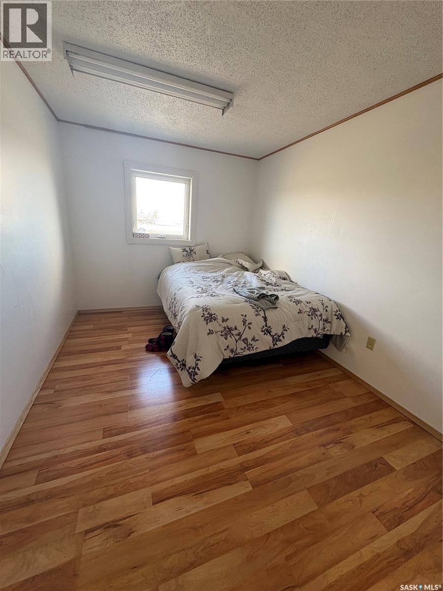 404 Yellowhead Highway Property Photo 13