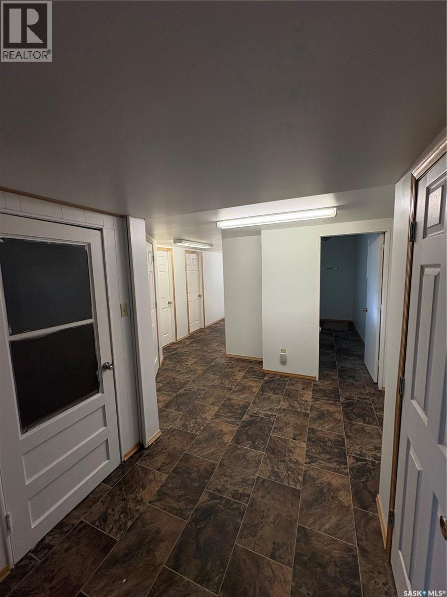 404 Yellowhead Highway Property Photo 18
