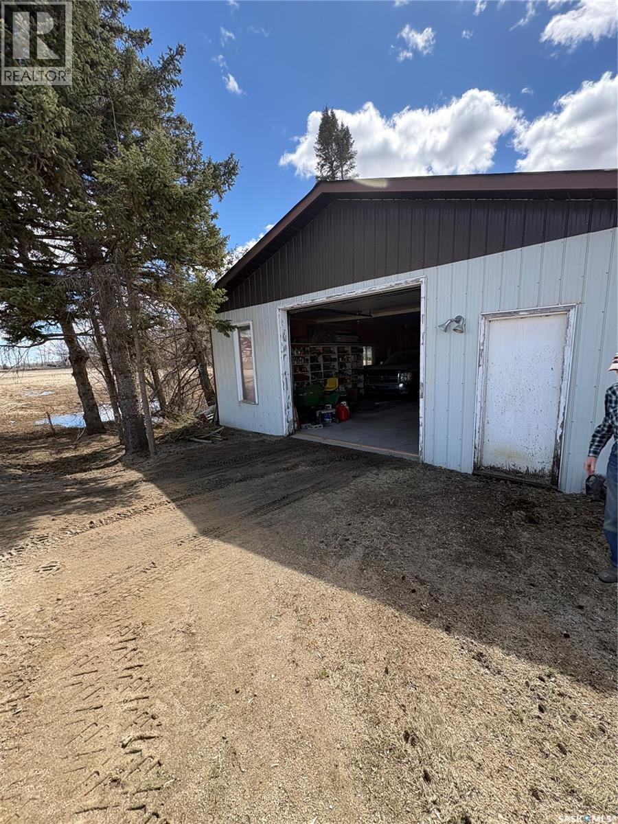 404 Yellowhead Highway Property Photo 27