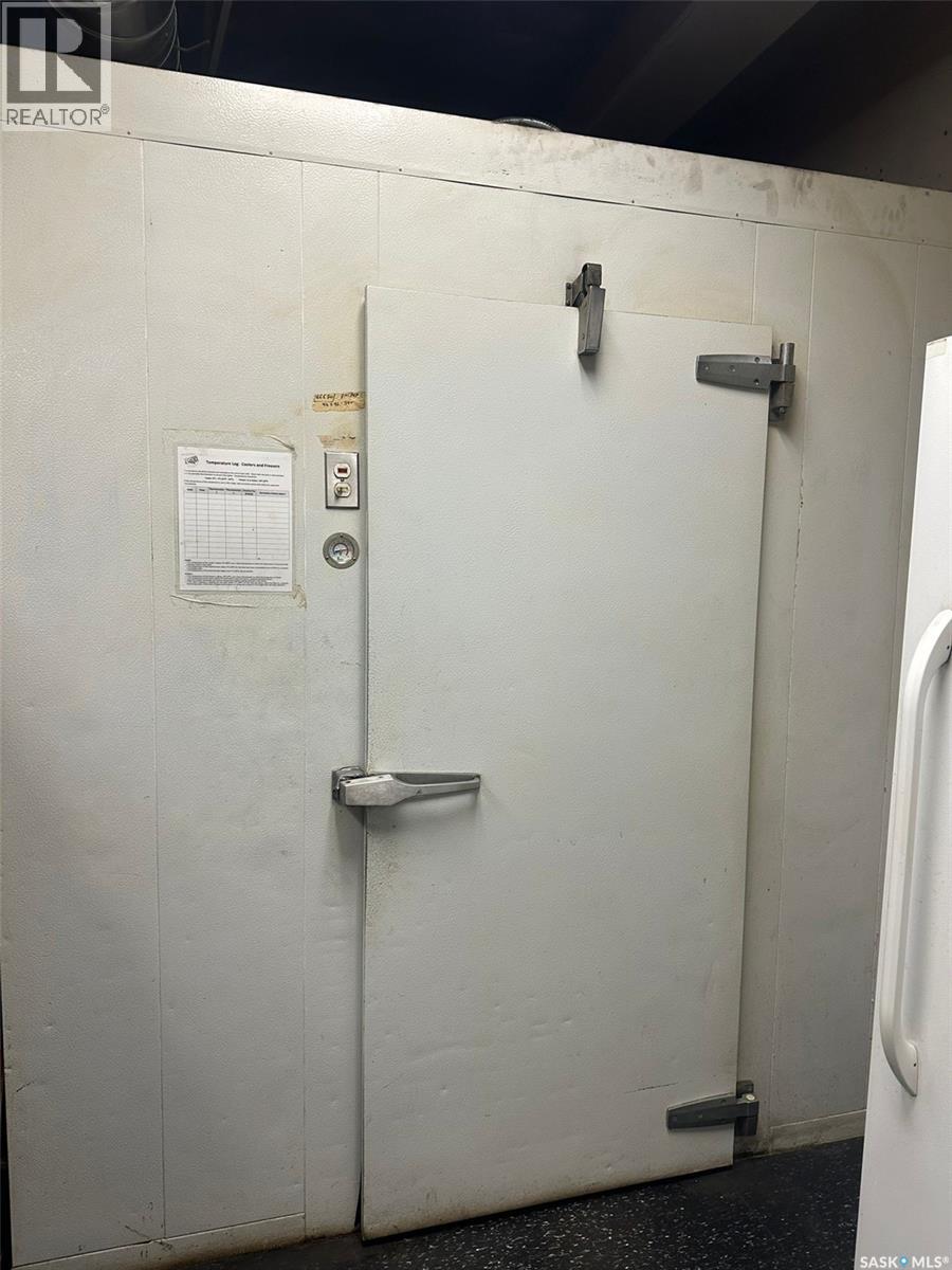 C 928 8th Street E Property Photo 9