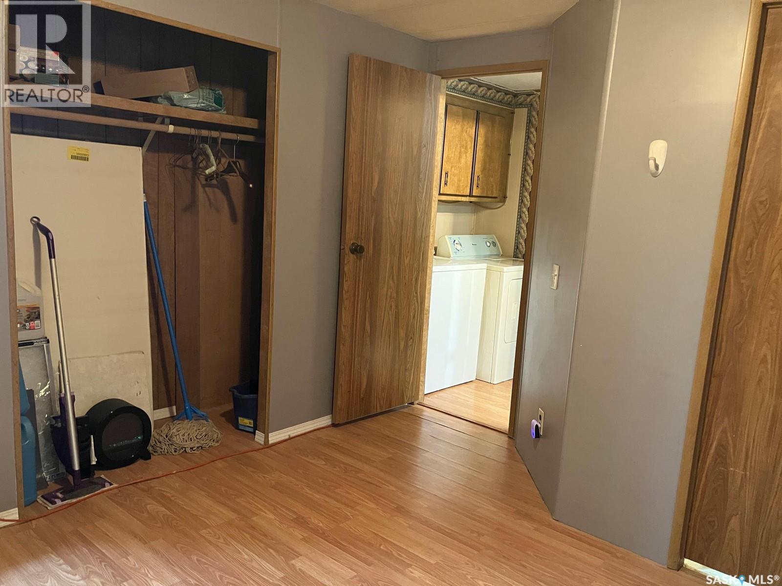 407 Railway Avenue Property Photo 16