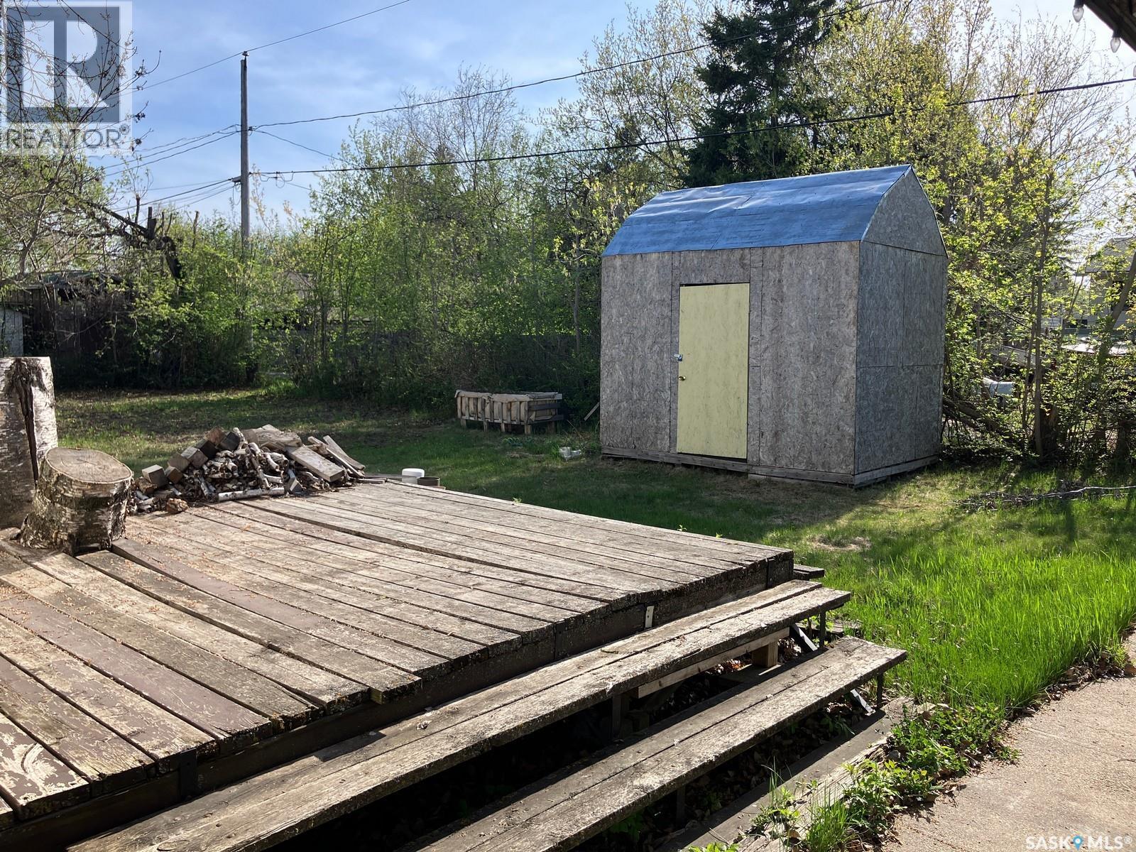 407 Railway Avenue Property Photo 27