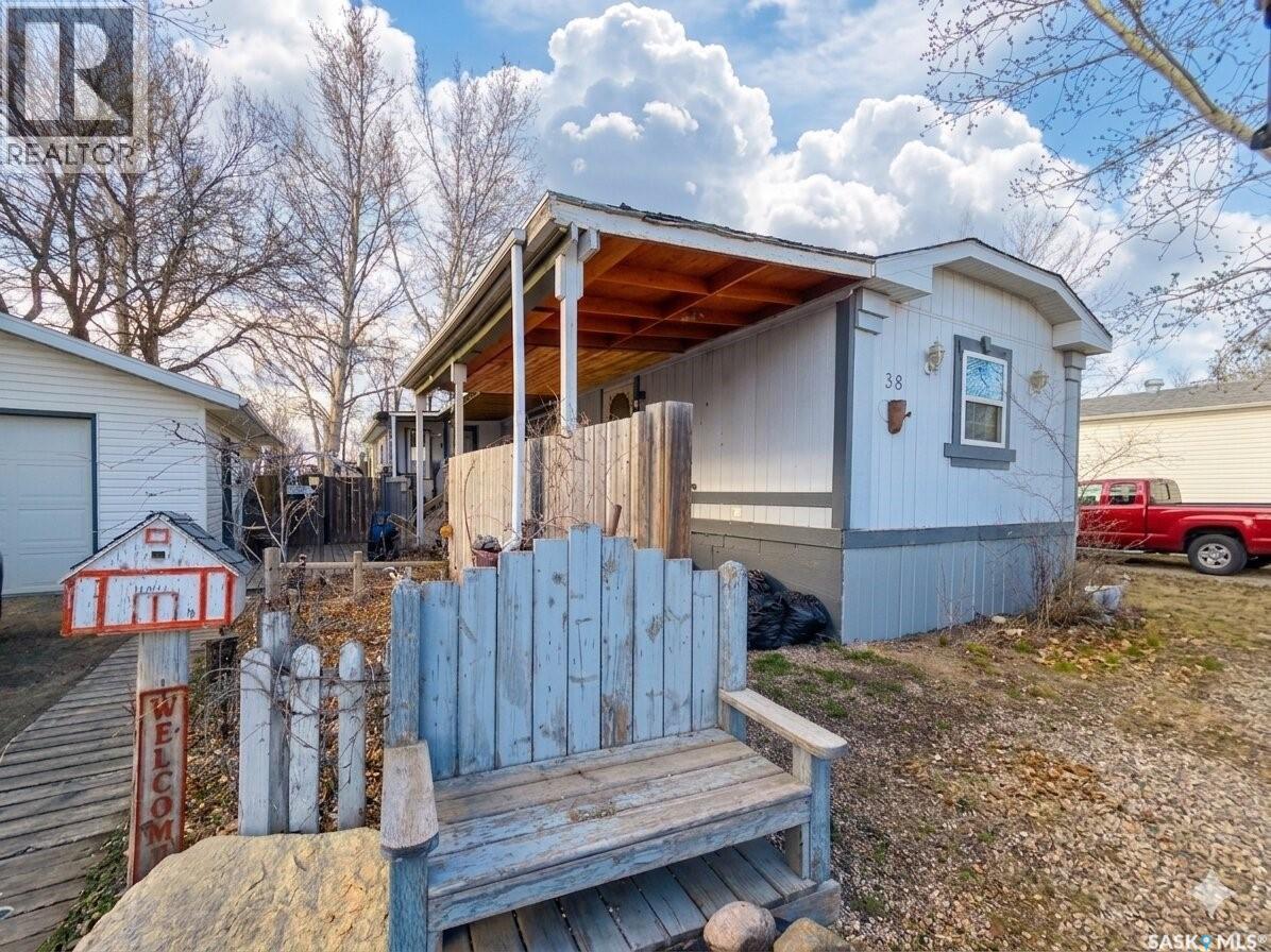 38 Prairie Sun Court Property Photo 1