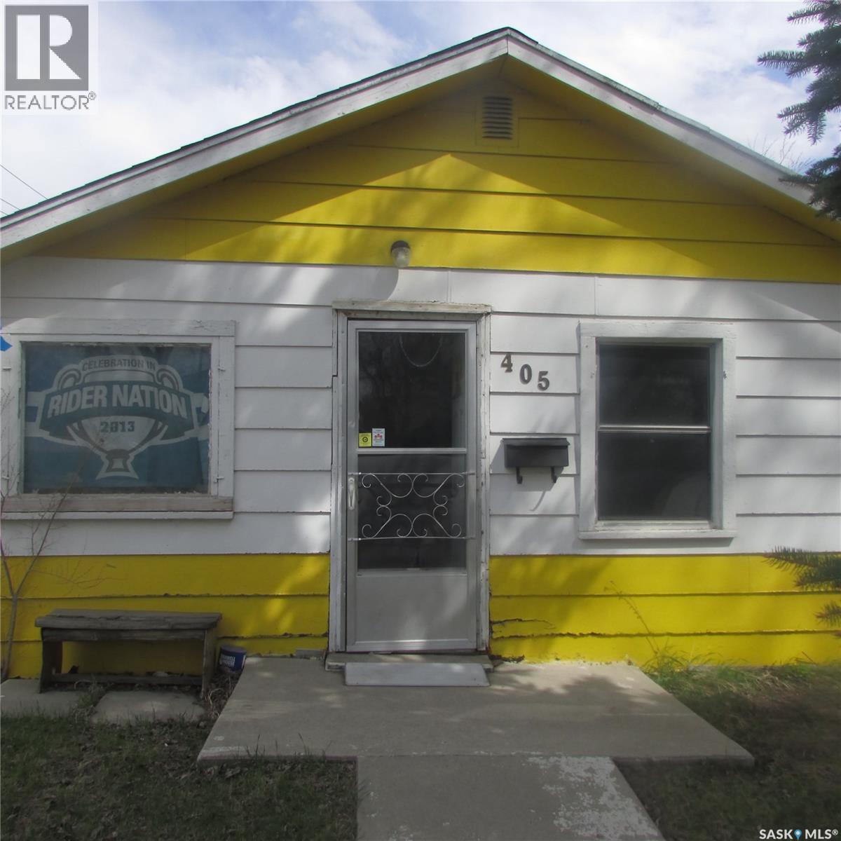 405 Scarth Street Property Photo 1