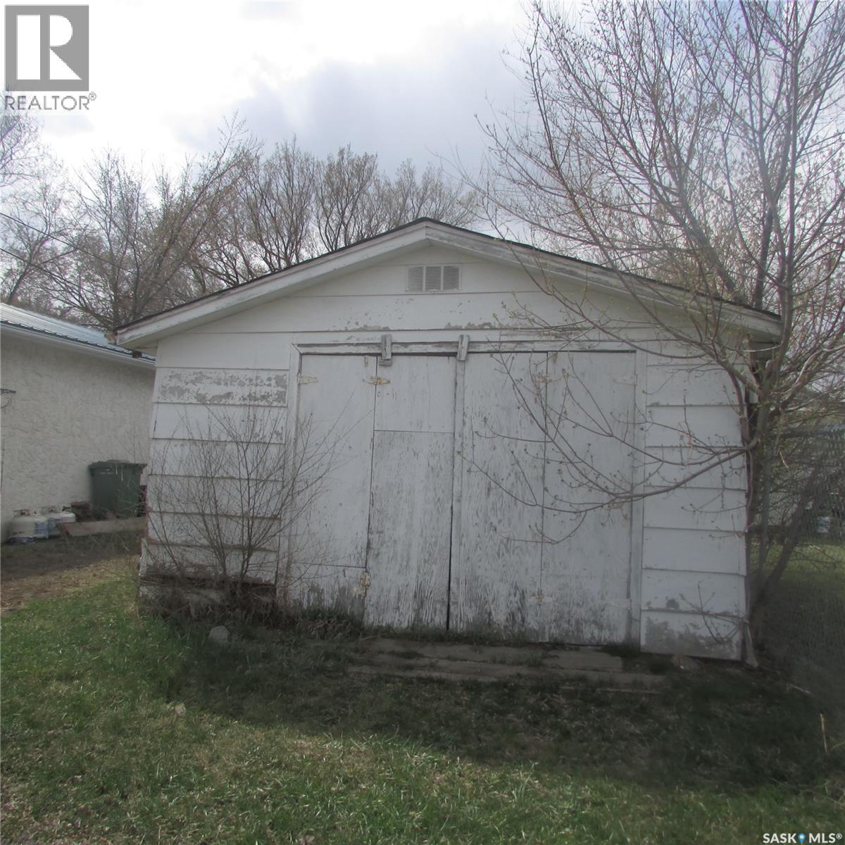 405 Scarth Street Property Photo 5