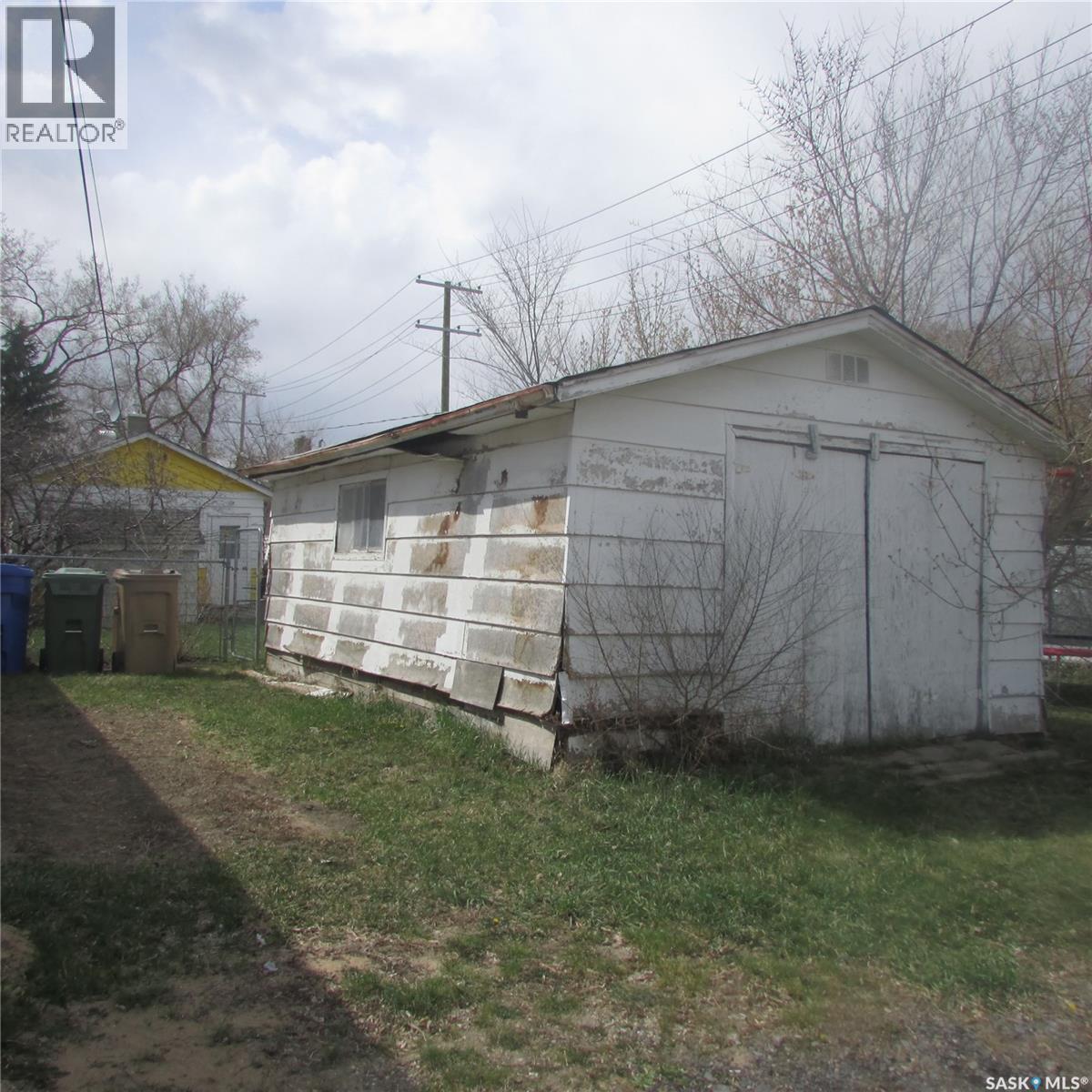 405 Scarth Street Property Photo 6