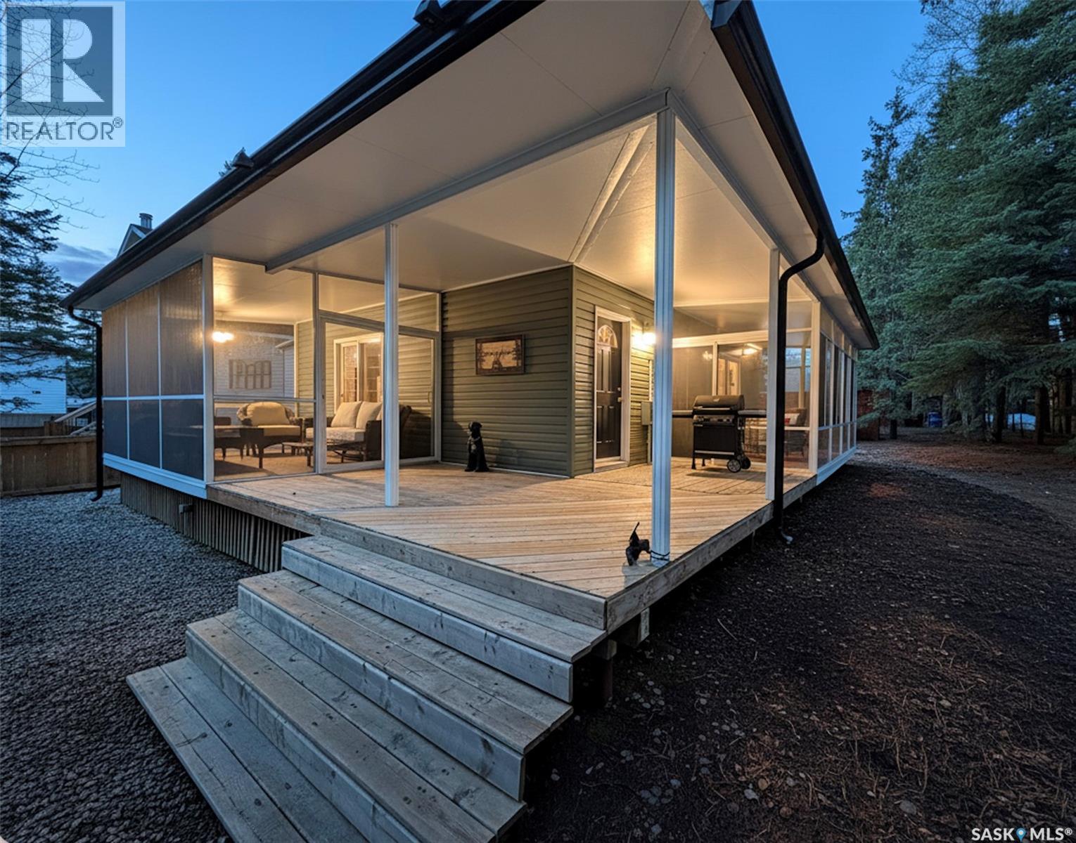 11 White Pine Place Property Photo 1
