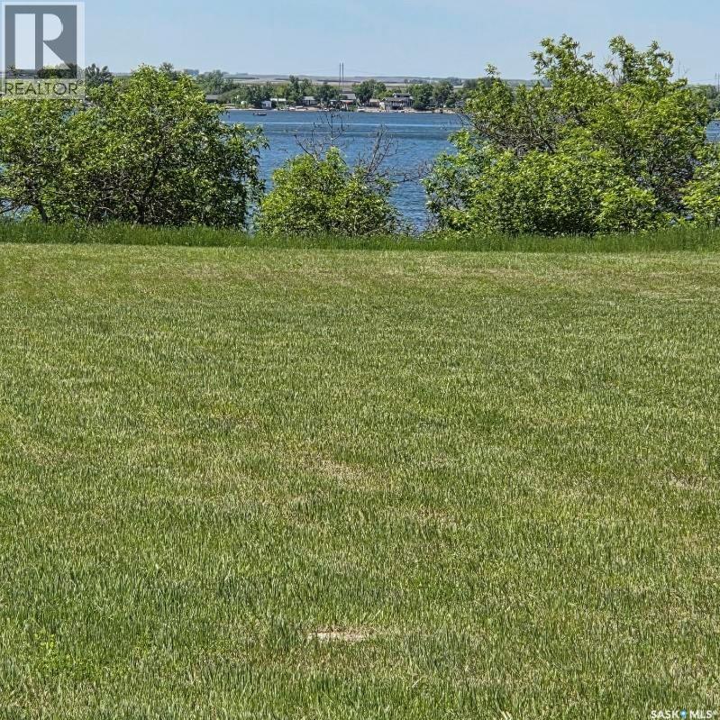 111 Lakeview Road Property Photo 4