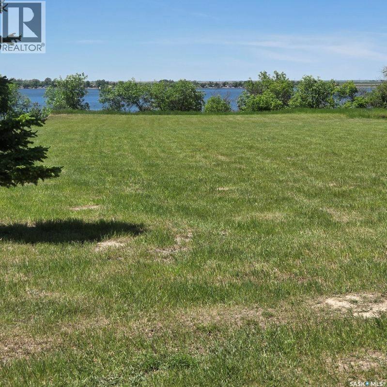 111 Lakeview Road Property Photo 5