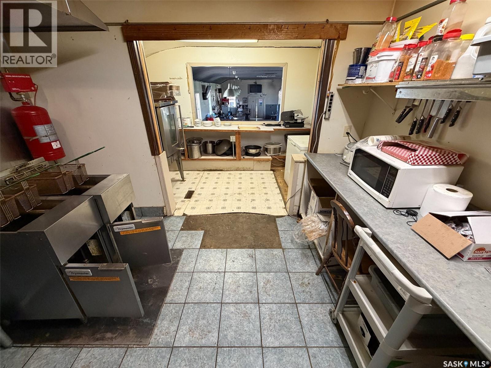 106 1st Street E Property Photo 15