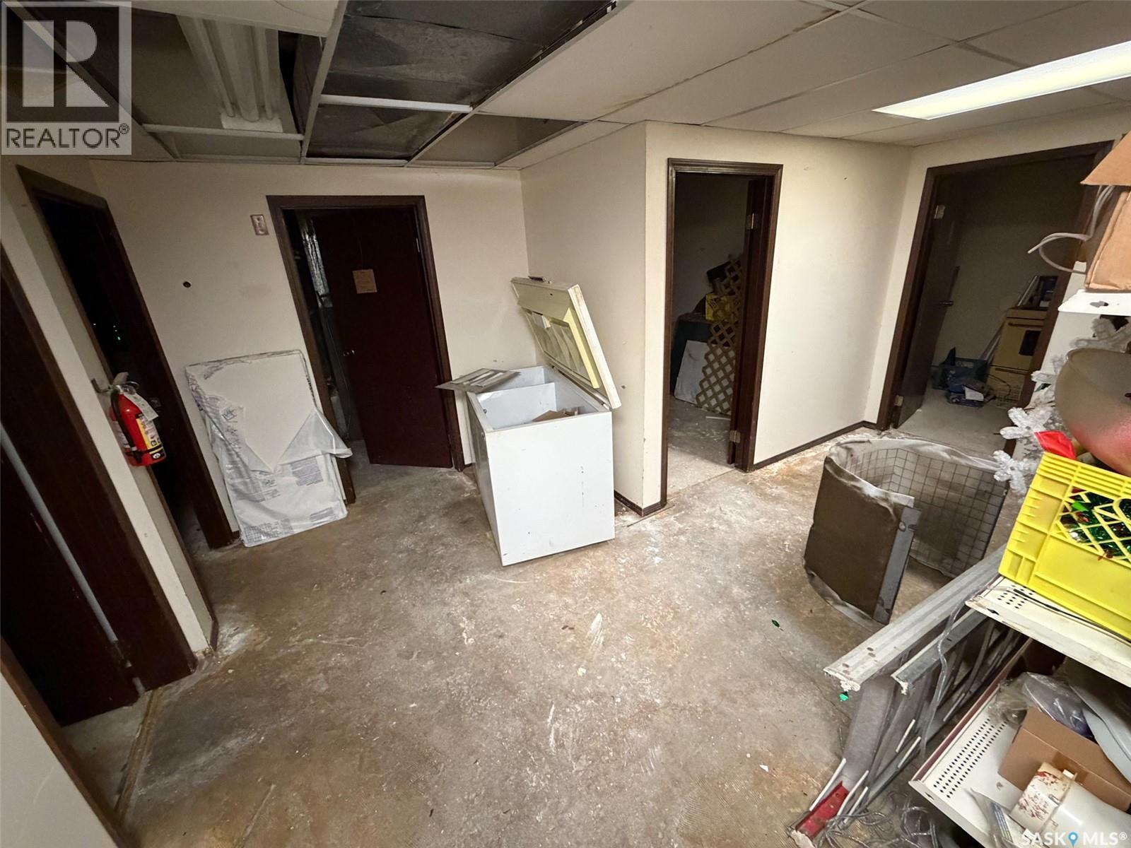 106 1st Street E Property Photo 27