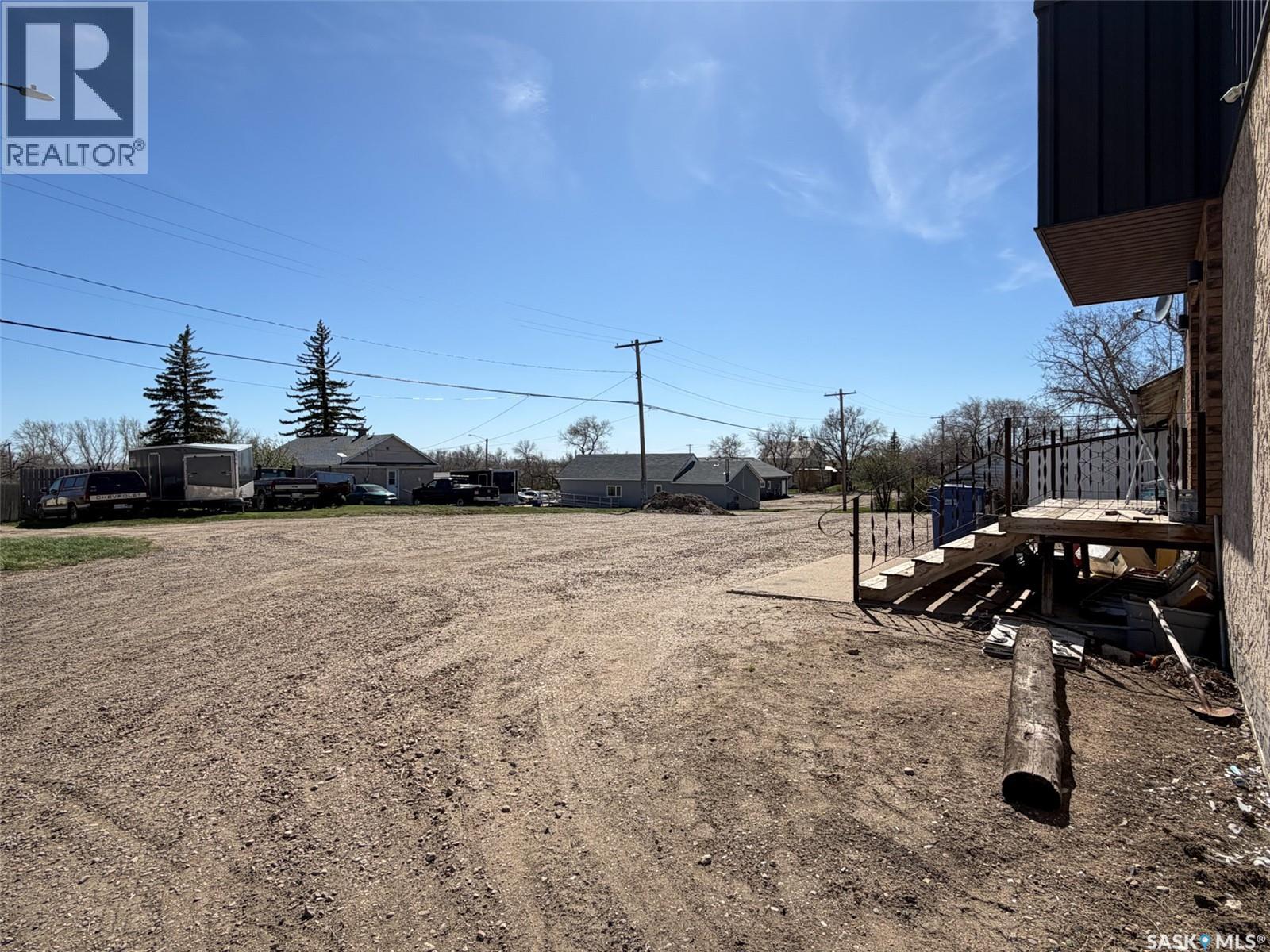 106 1st Street E Property Photo 31