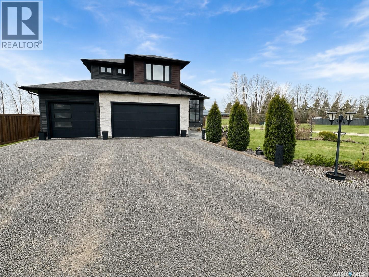 1 Lloyd Avenue Property Photo 1
