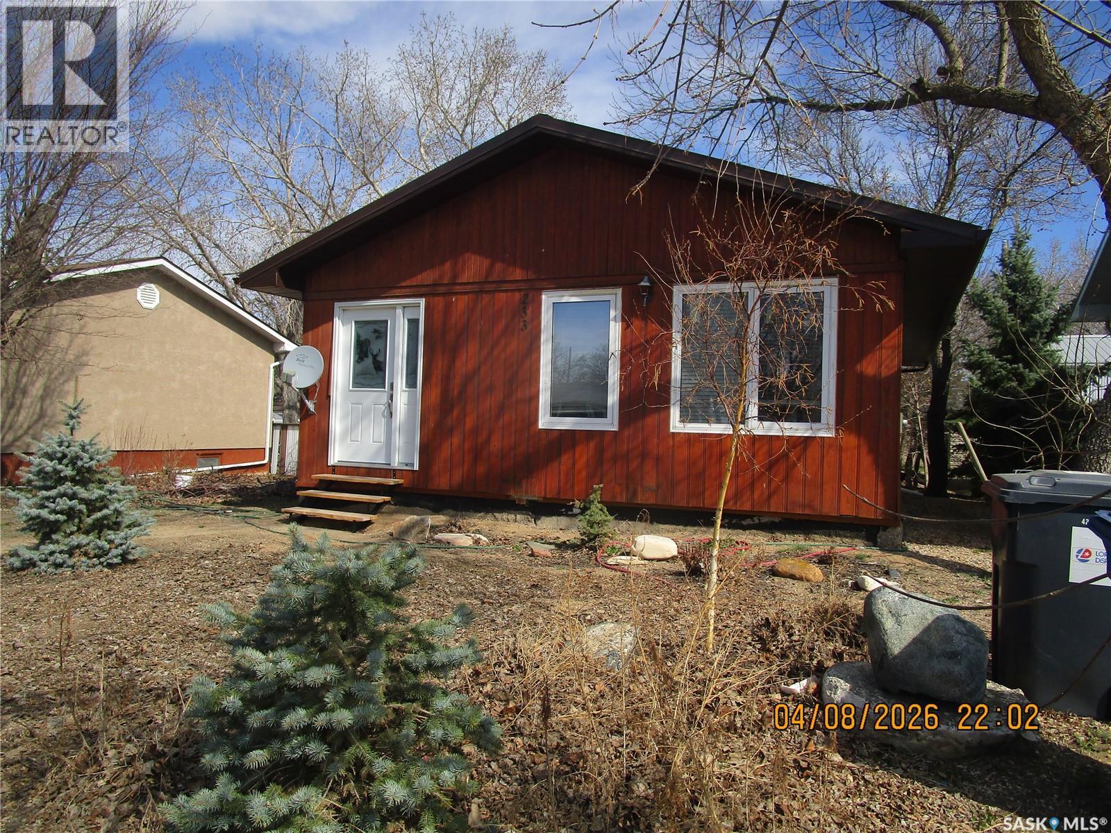 233 4th Avenue E Property Photo 1