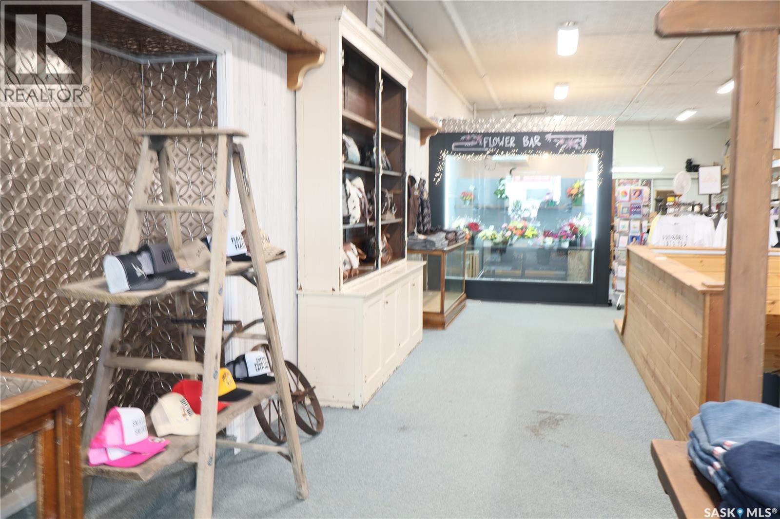 128 Centre Street Property Photo 5