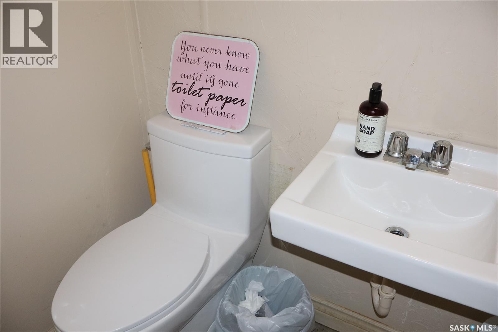 128 Centre Street Property Photo 24