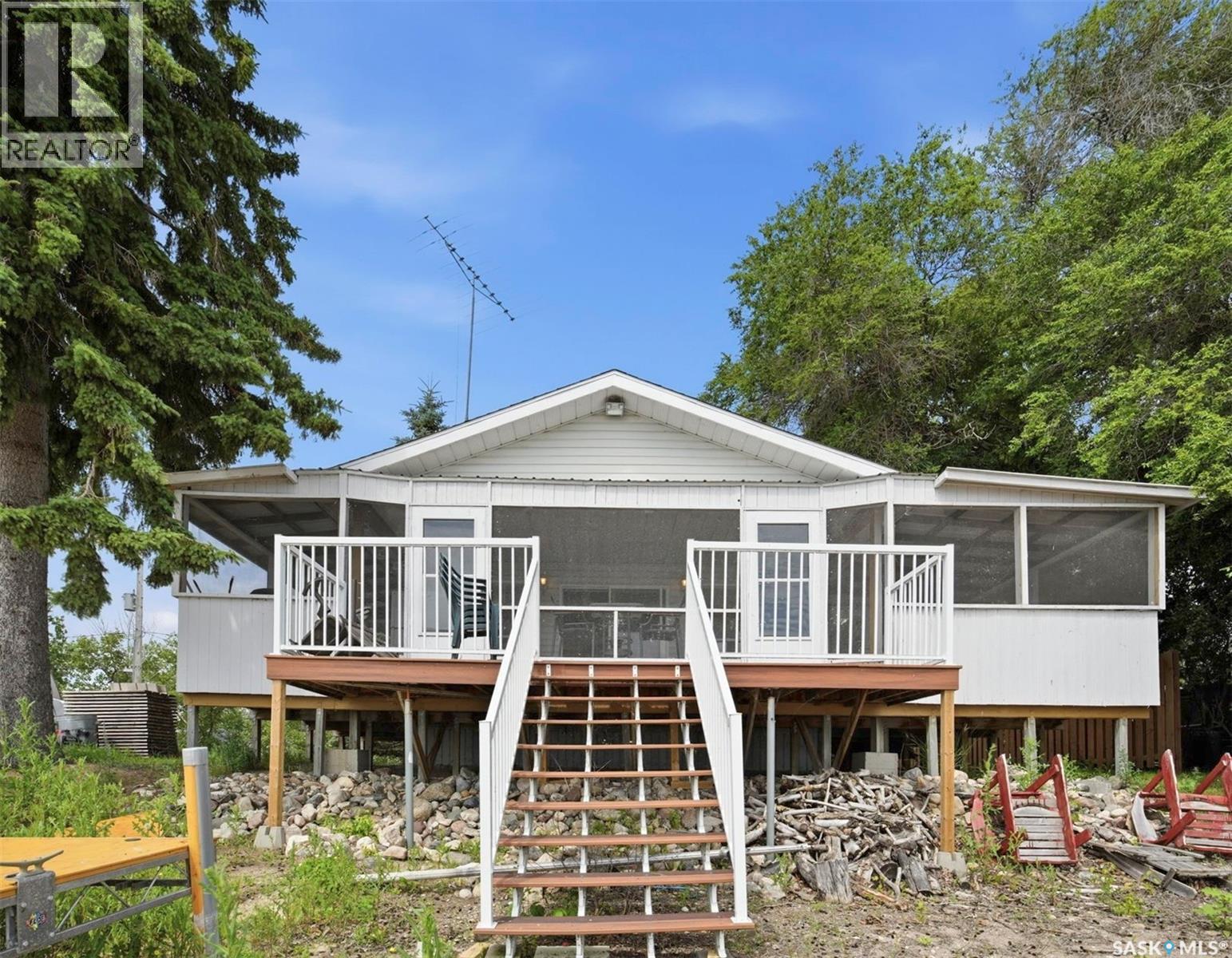 317 Lakeshore DRIVE