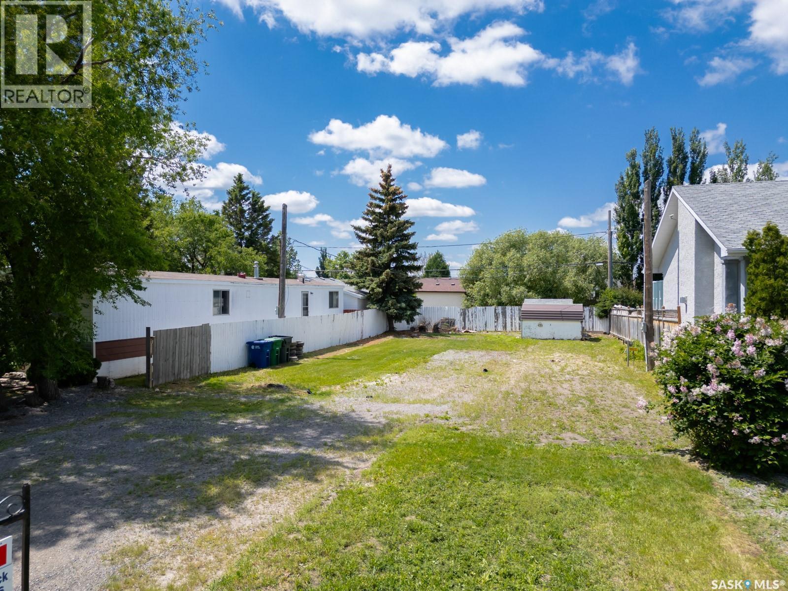 334 Hawkes STREET