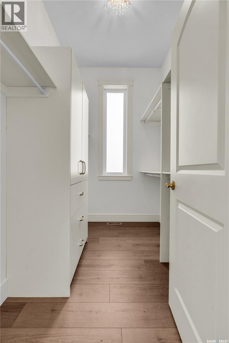 4204 Elderberry Crescent E Property Photo 55