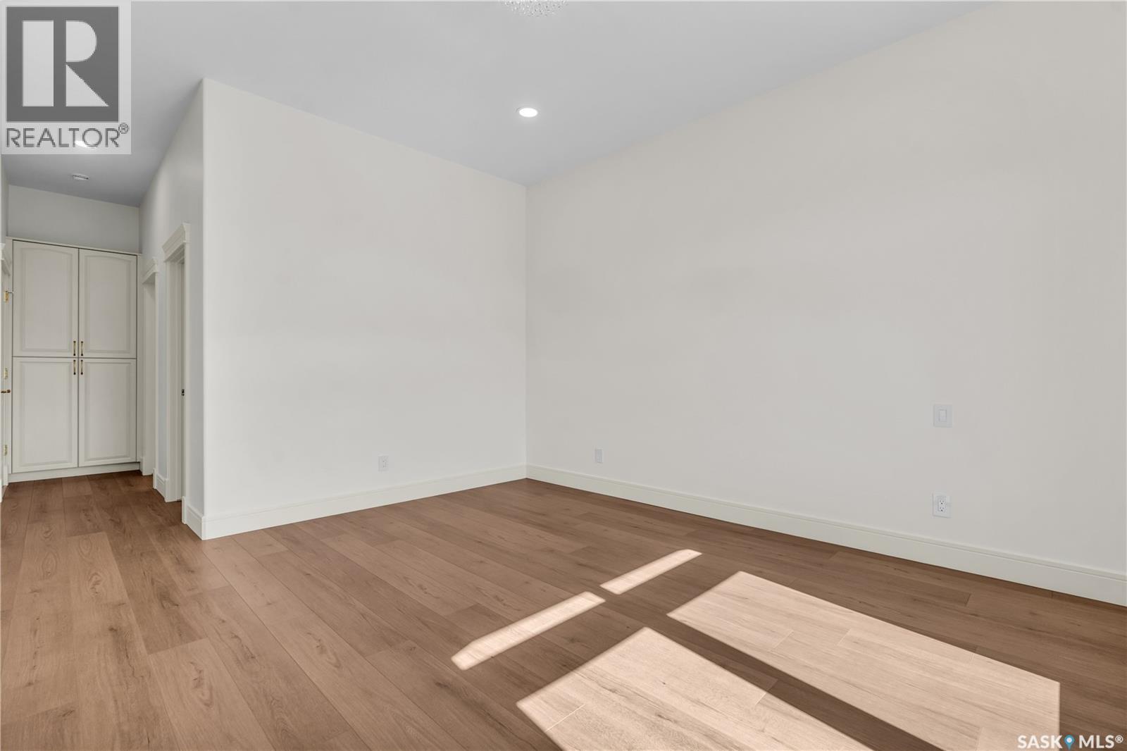 4204 Elderberry Crescent E Property Photo 57
