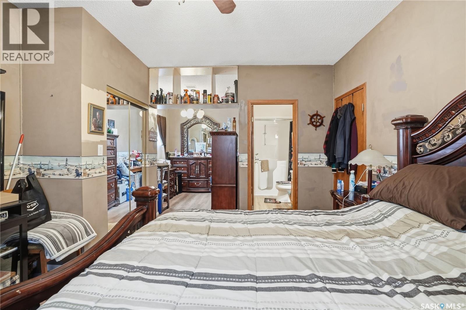 210 Railway Avenue Property Photo 36