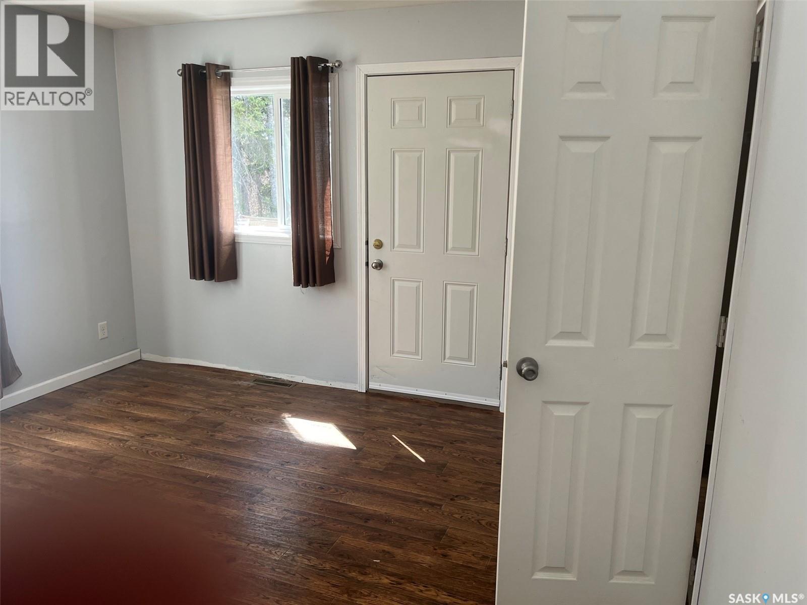 320 3rd Avenue W Property Photo 18
