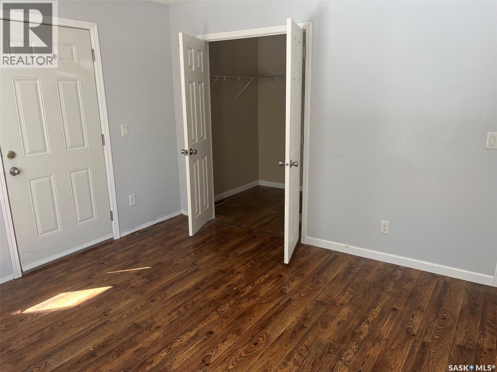 320 3rd Avenue W Property Photo 20