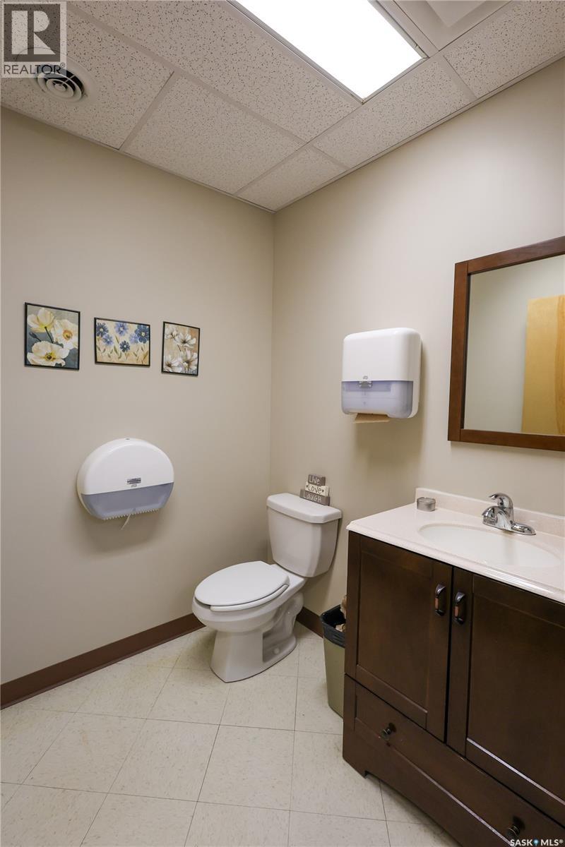 888 Central Avenue Property Photo 18