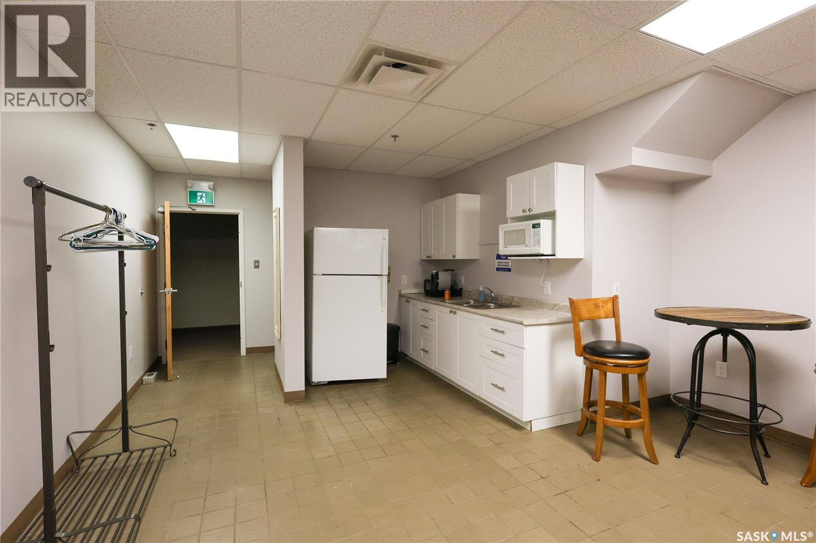 888 Central Avenue Property Photo 21
