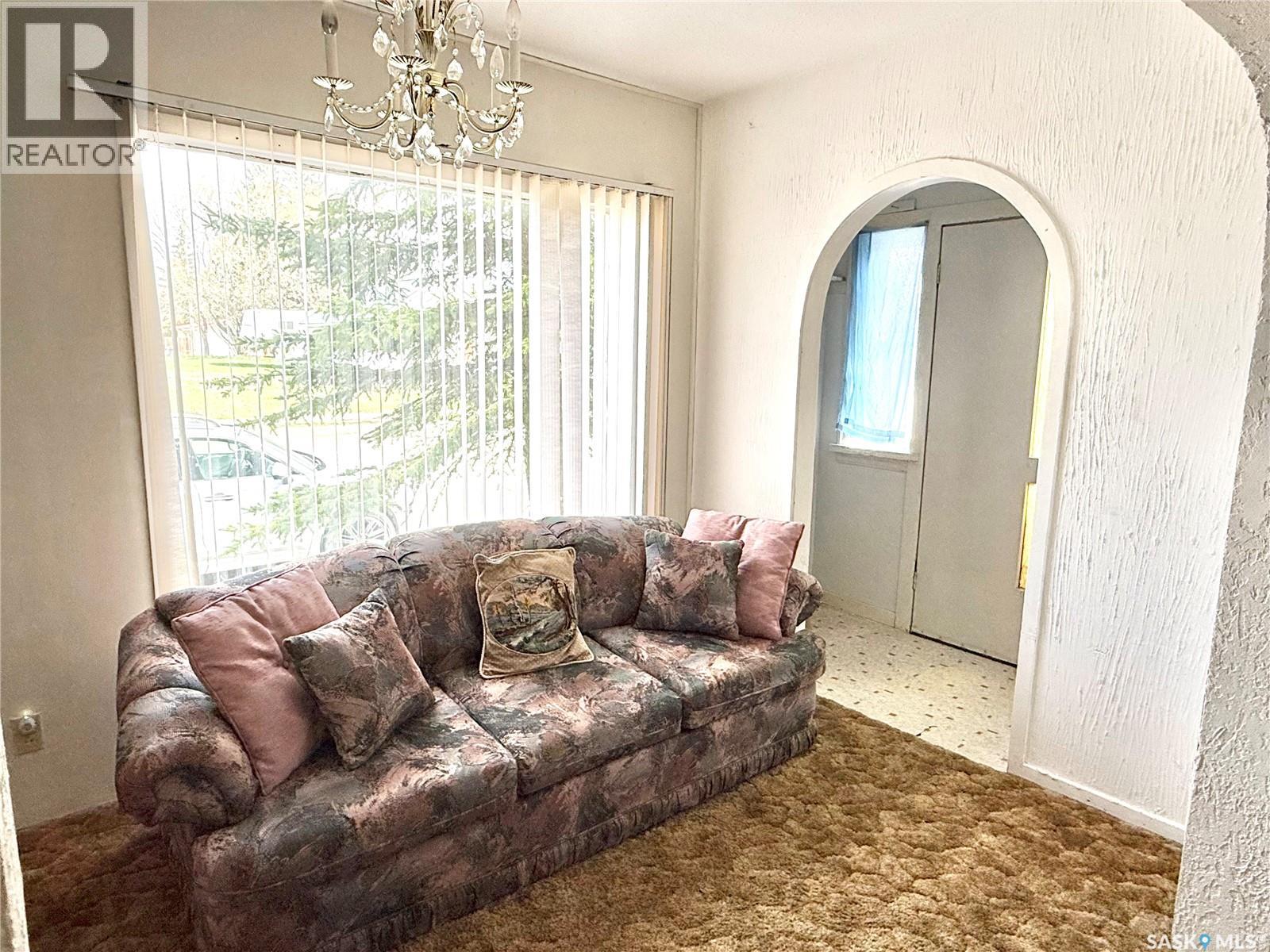 112 1st Avenue W Property Photo 11