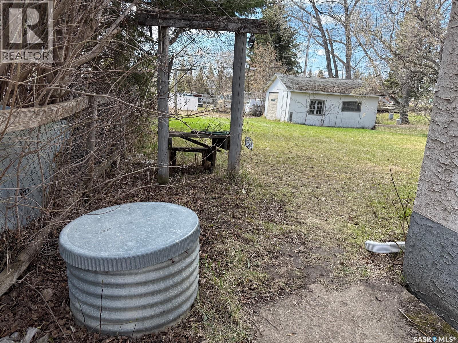 112 1st Avenue W Property Photo 17