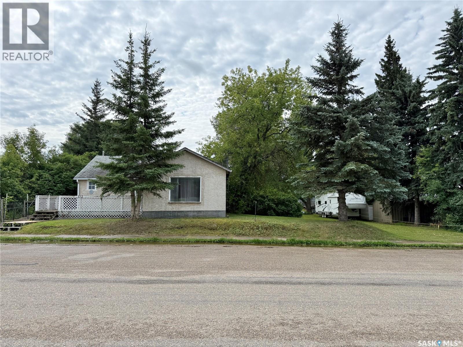 112 1st Avenue W Property Photo 18
