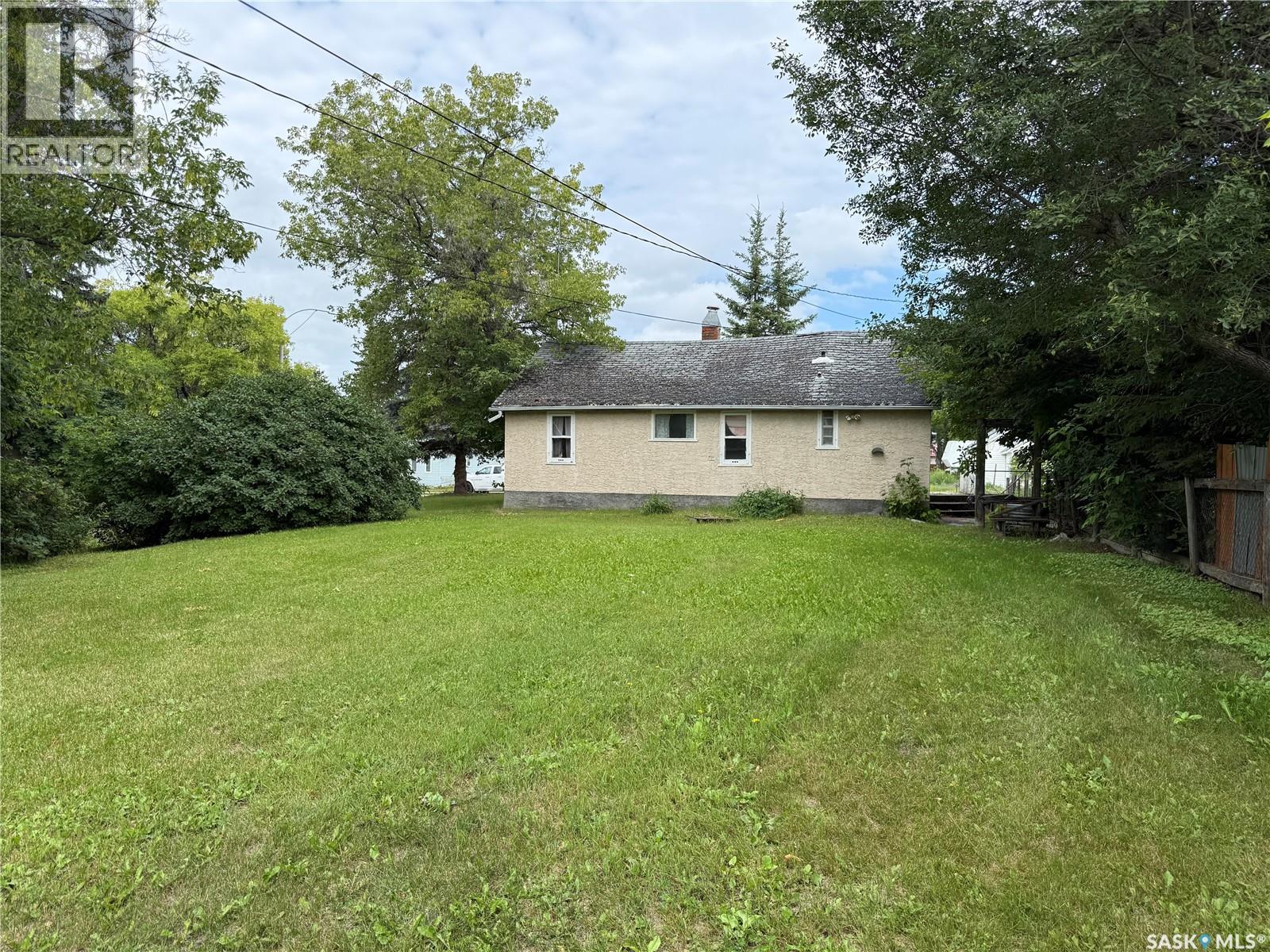 112 1st Avenue W Property Photo 24