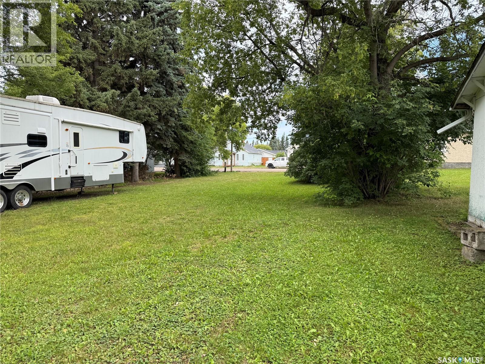 112 1st Avenue W Property Photo 25