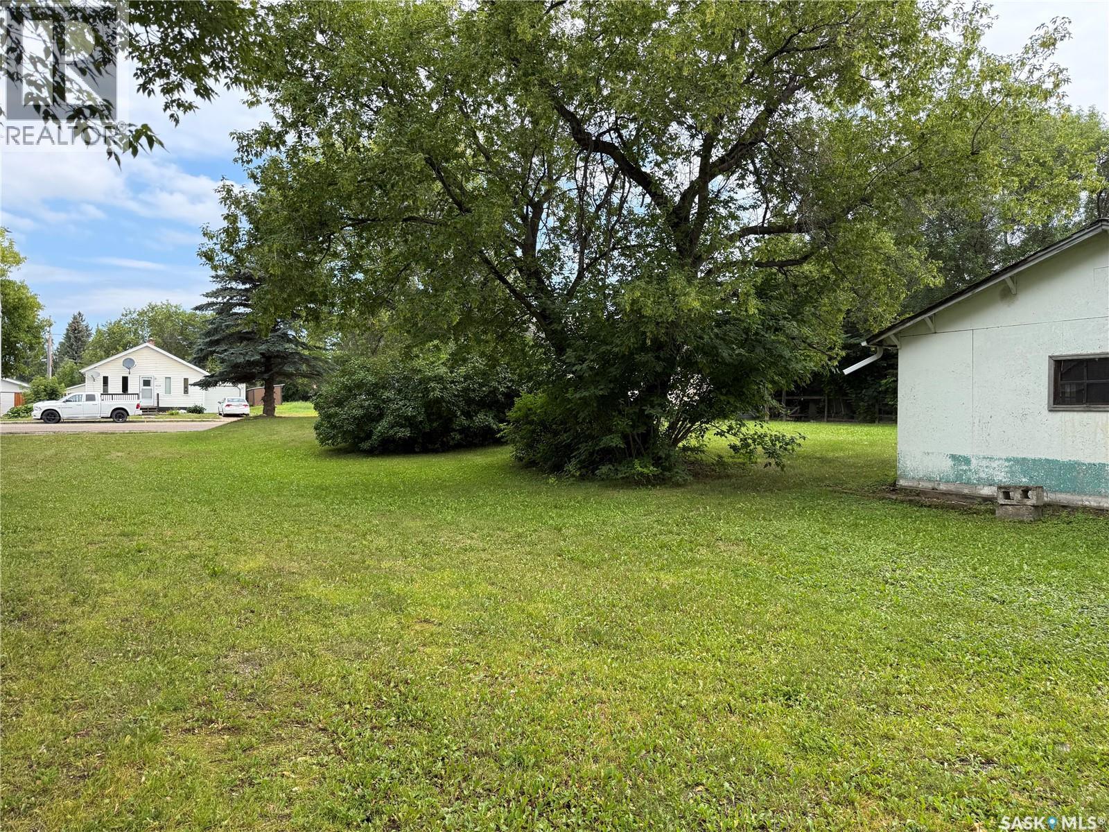 112 1st Avenue W Property Photo 26